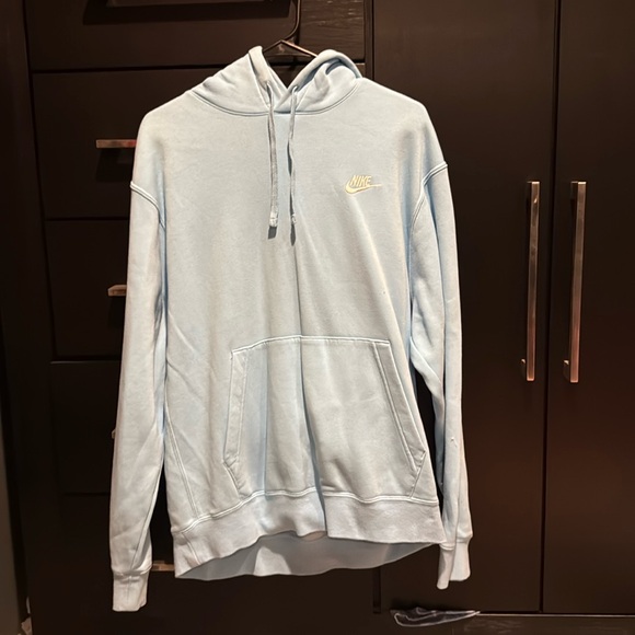 Light blue nike hoodie - Picture 1 of 1